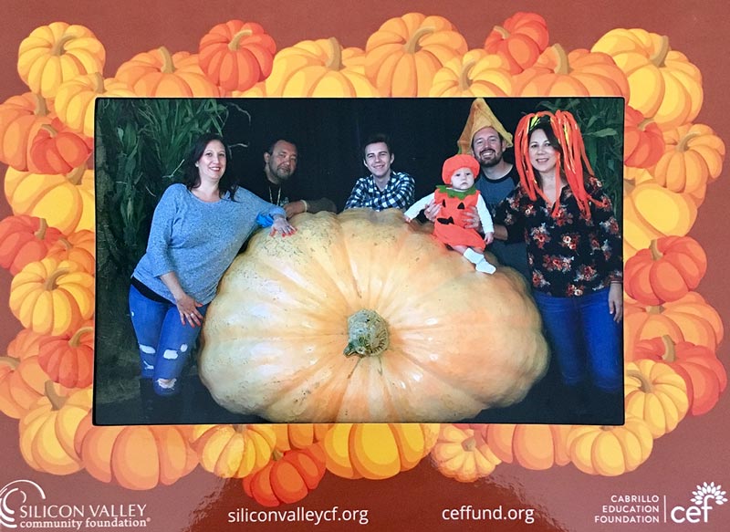 giant pumpkin photo booth framed photo 2018 lg