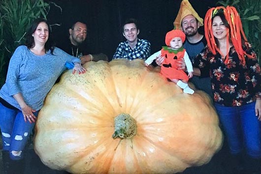 giant pumpkin photo booth